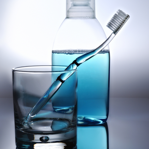 Bain de bouche : faut-il en utiliser tous les jours ?