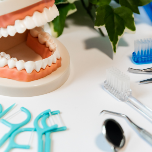 LA PARODONTITE – SYMPTOMES ET TRAITEMENTS ?