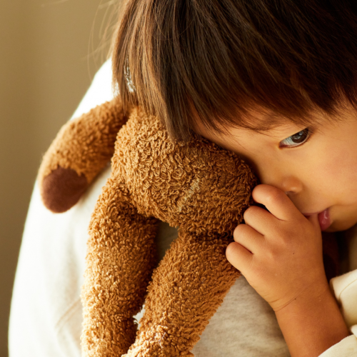 Le bruxisme chez l’enfant : causes, conséquences et solutions